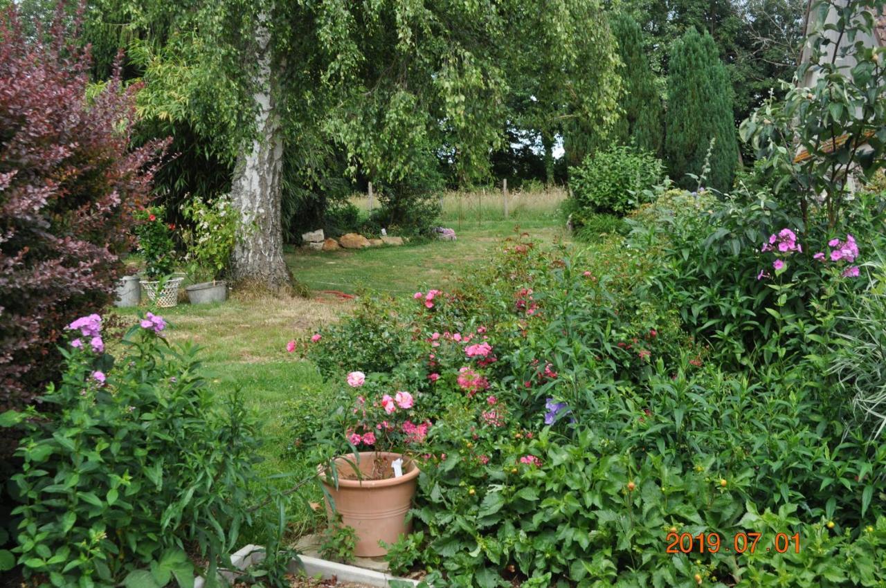 Ma Maison Bleue Saint-Brice-sous-Ranes Exterior photo